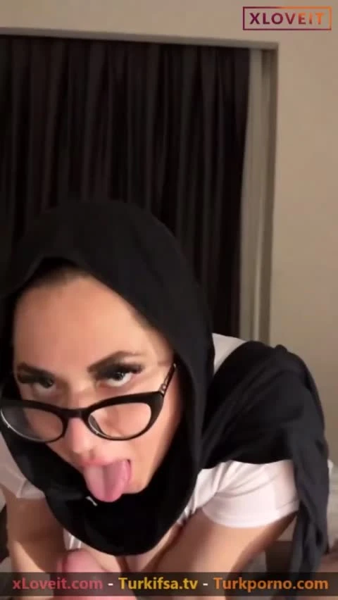 Hazal Kılınç Sakso Videosu – Türk İfşa